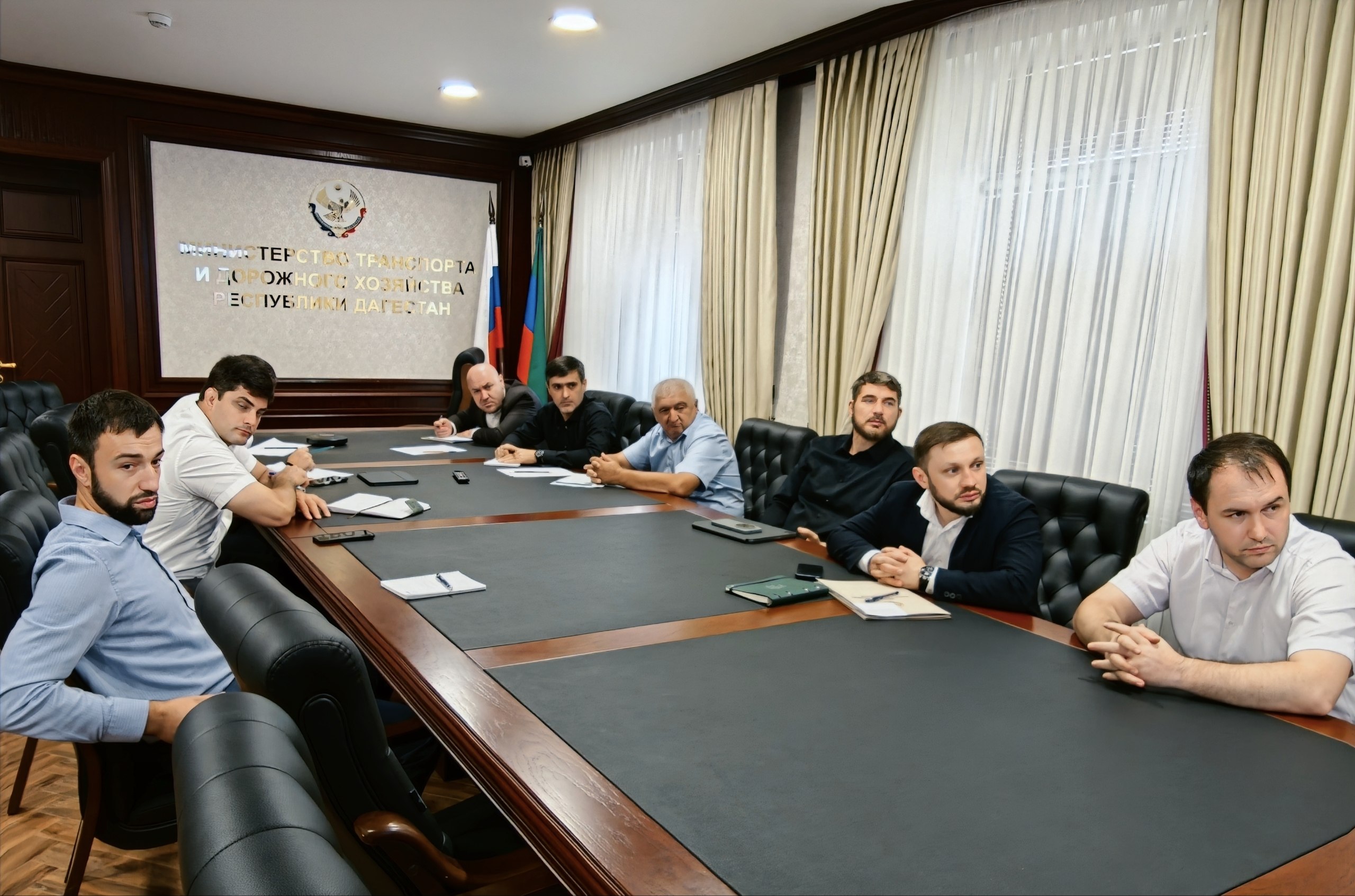 Джамбулат Гаджиев обсудил современные решения для развития общественного транспорта